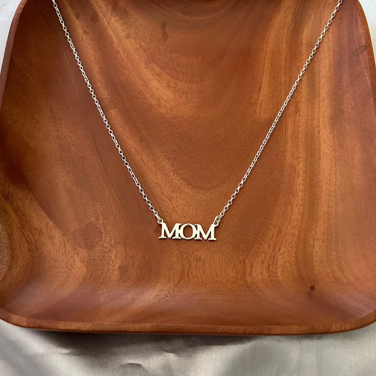 MOM Necklace in 925 Sterling Silver